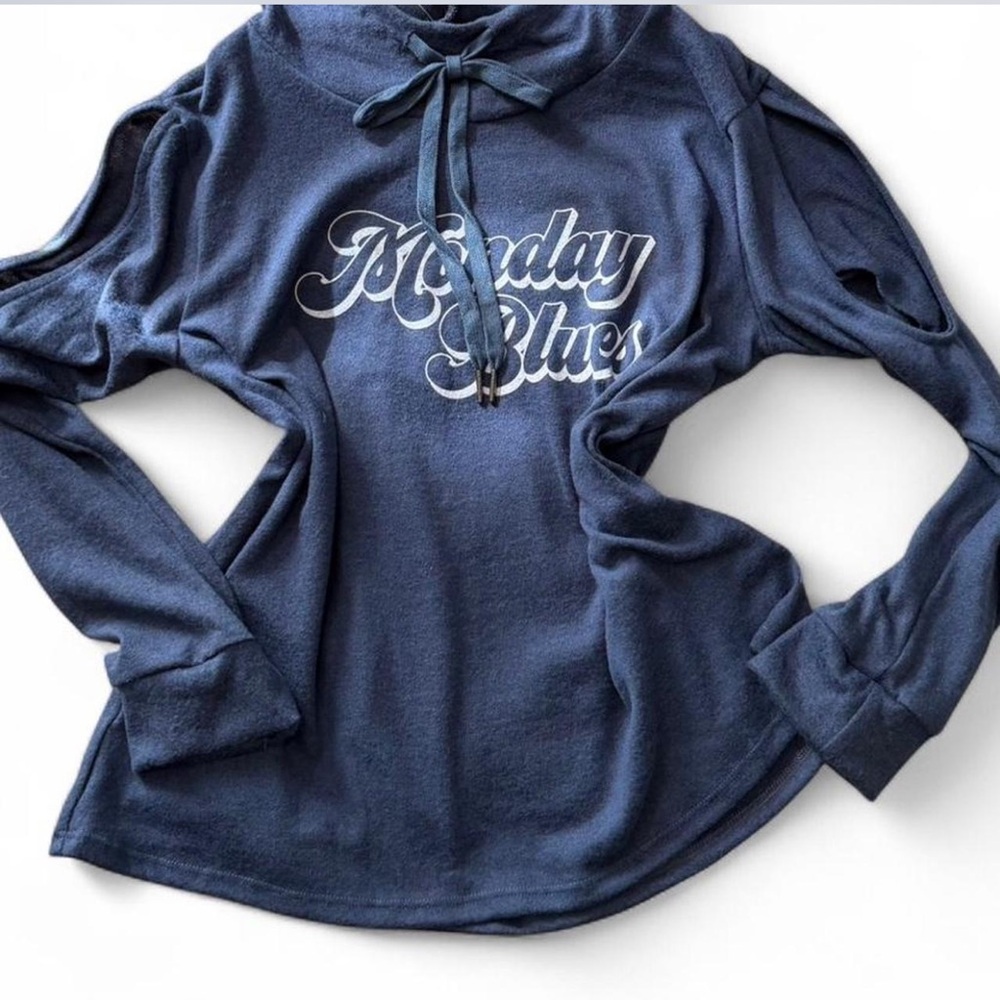 “Monday Blues” Graphic Hooded Sweatshirt‎